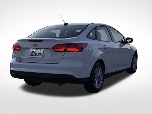 Used 2017 Ford Focus SE image 7