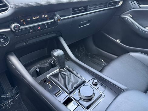 Used 2021 MAZDA MAZDA3 s FWD image 17