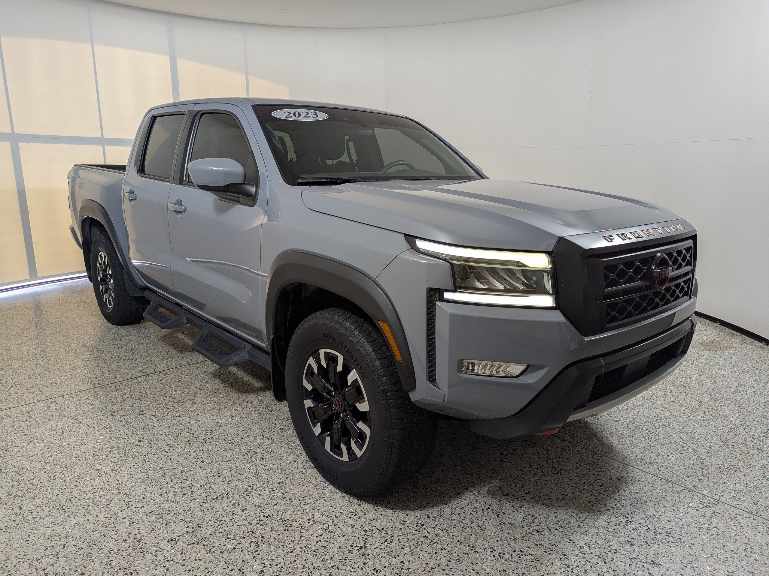 Used 2023 Nissan Frontier PRO-4X w/ Tow Package AWD/4WD image 1