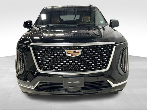 Used 2025 Cadillac Escalade ESV Premium Luxury w/ Touring Package AWD/4WD image 3