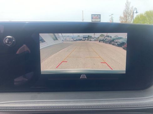 Certified 2024 Buick Encore GX Preferred FWD image 29