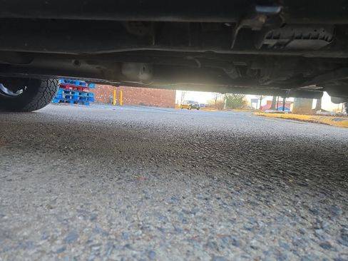 Used 2018 Nissan Titan XD image 76