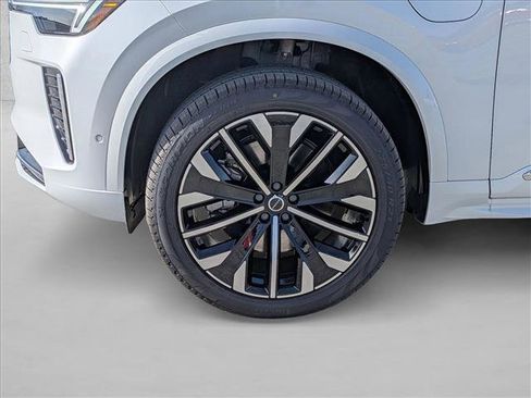 New 2026 Volvo XC90 T8 Plus w/ Protection Package image 11