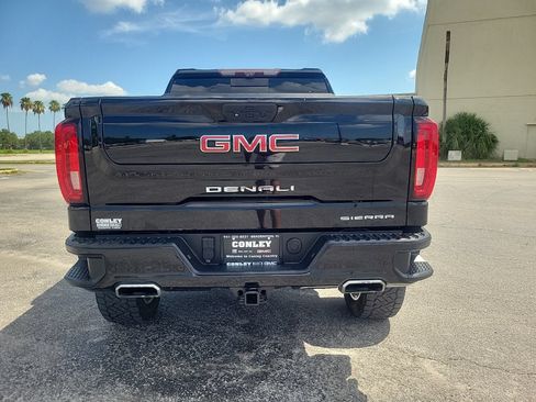 Used 2020 GMC Sierra 1500 Denali w/ Denali Ultimate Package AWD/4WD image 6
