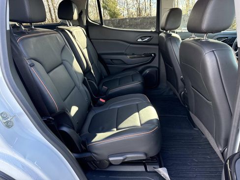 Used 2023 GMC Acadia AT4 w/ Technology Package image 26