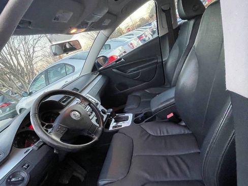 Used 2009 Volkswagen Passat Komfort image 15