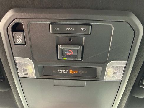 Used 2025 Toyota 4Runner TRD Off-Road image 23