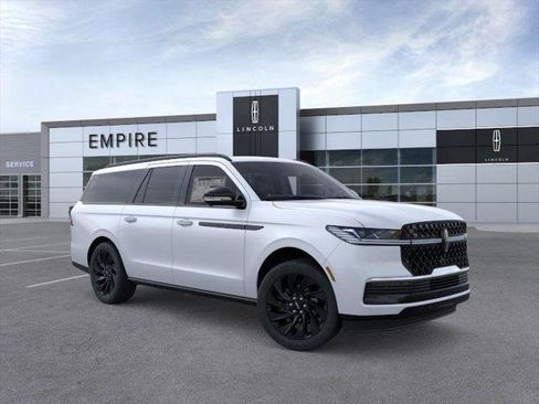 New 2025 Lincoln Navigator L Reserve w/ Jet Appearance Package image 7