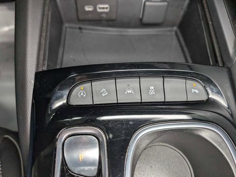 Certified 2023 Buick Envision Essence AWD/4WD image 30