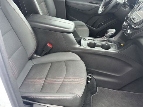 Used 2023 Chevrolet Equinox RS AWD/4WD image 15