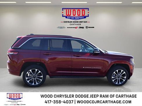 Used 2025 Jeep Grand Cherokee Overland w/ Trailer Tow Package AWD/4WD image 2