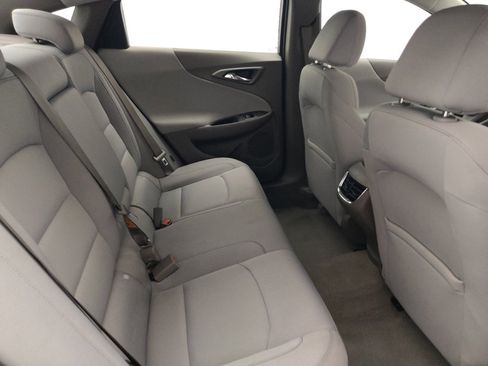 Used 2022 Chevrolet Malibu LT FWD image 19