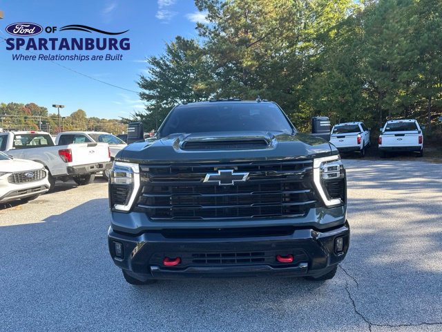 Used 2026 Chevrolet Silverado 2500 LTZ w/ LTZ Plus Package AWD/4WD image 2