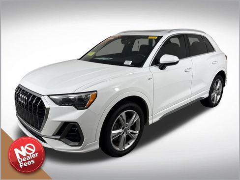 Used 2020 Audi Q3 2.0T Premium w/ Convenience Package AWD/4WD image 8