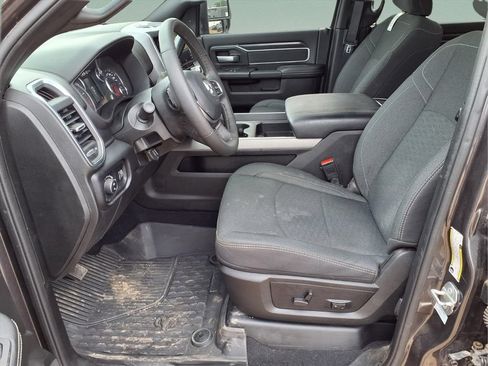 Used 2025 RAM 2500 Big Horn AWD/4WD image 19