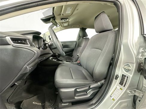 Used 2023 Toyota Corolla LE image 16