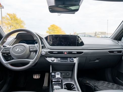 Used 2022 Hyundai Sonata SEL Plus image 16