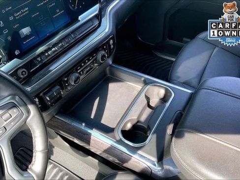 Used 2024 Chevrolet Silverado 2500 LTZ w/ LTZ Convenience Package image 17