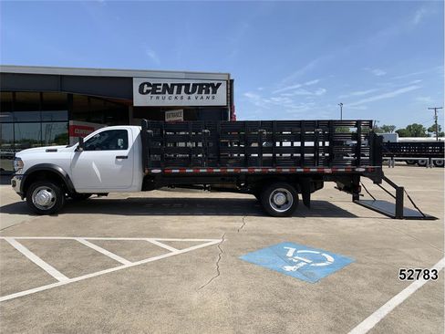 Used 2021 RAM 5500 Tradesman RWD image 5
