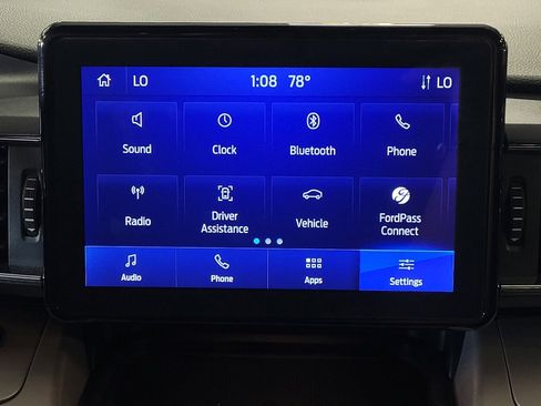Used 2024 Ford Explorer XLT w/ Equipment Group 202A RWD image 25