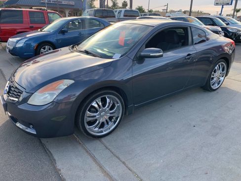 Used 2008 Nissan Altima 3.5 SE FWD image 4