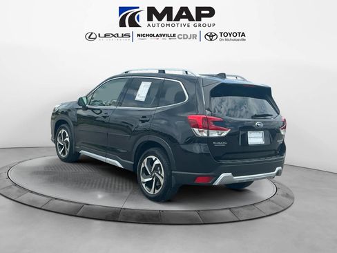 Used 2023 Subaru Forester Touring AWD/4WD image 3