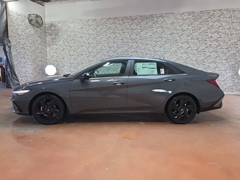 New 2026 Hyundai Elantra SEL Sport Premium FWD image 4