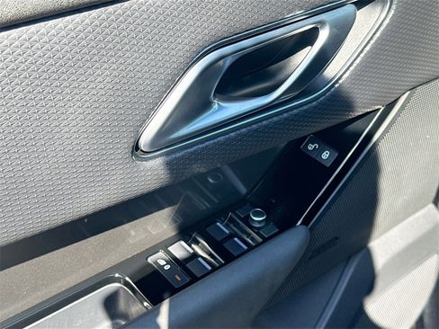 Used 2019 Land Rover Range Rover Velar image 18