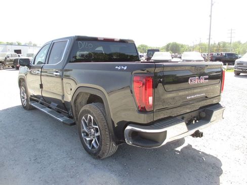 New 2026 GMC Sierra 1500 SLT w/ SLT Premium Package AWD/4WD image 9
