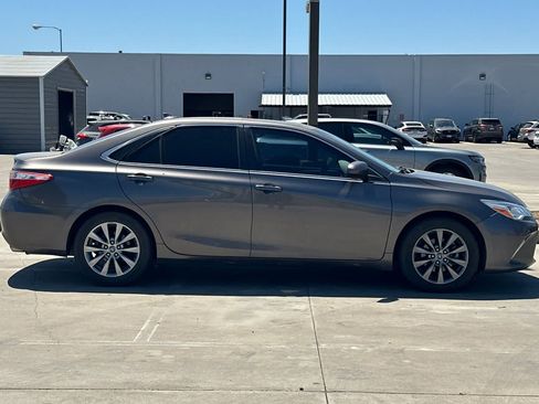 Used 2015 Toyota Camry XLE w/ Advanced Technology Package FWD image 9