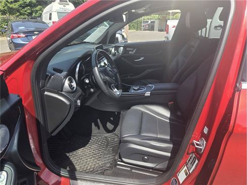 Used 2017 Mercedes-Benz GLC 300 4MATIC image 15