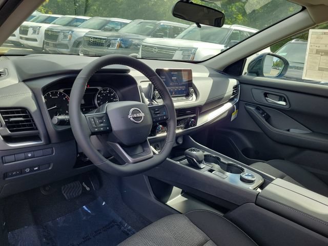 New 2026 Nissan Rogue SV AWD/4WD image 17