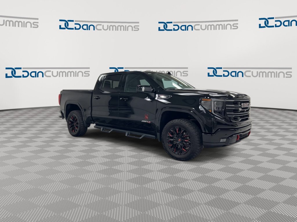 Used 2025 GMC Sierra 1500 AT4 w/ AT4 Preferred Package AWD/4WD image 2