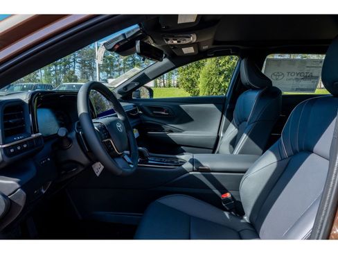 New 2026 Toyota Crown Signia image 11