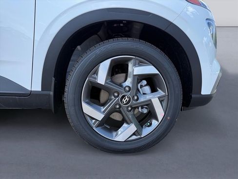 New 2026 Hyundai Venue SEL FWD image 9