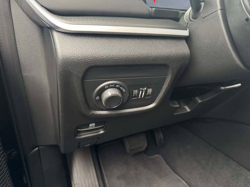 New 2025 Jeep Grand Cherokee L Laredo image 26