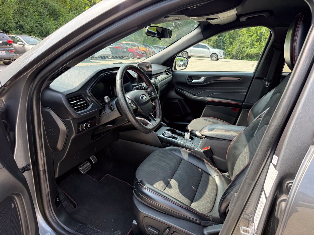 Used 2023 Ford Escape ST-Line AWD/4WD image 8