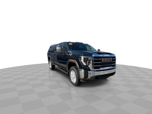 Used 2024 GMC Sierra 2500 SLE w/ SLE Value Package; AWD/4WD image 2
