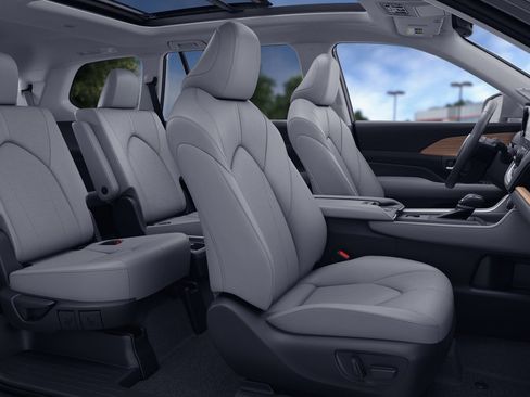 New 2026 Toyota Grand Highlander FWD image 20