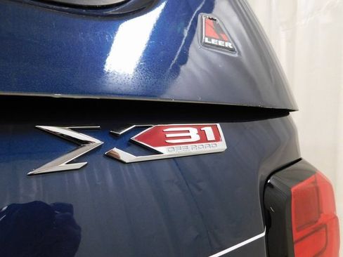 Used 2023 GMC Sierra 2500 SLT image 17