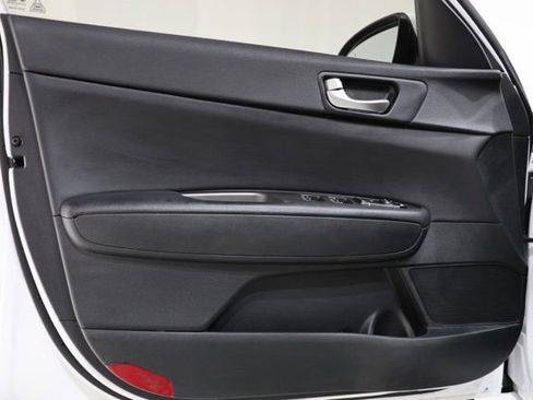 Used 2020 Kia Optima LX FWD image 18