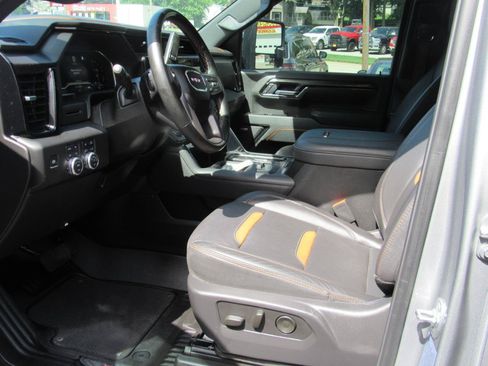 Used 2025 GMC Sierra 2500 AT4 AWD/4WD image 20