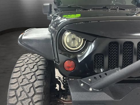 Used 2013 Jeep Wrangler Unlimited Sport AWD/4WD image 30