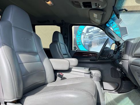 Used 2003 Ford F350 Lariat image 13