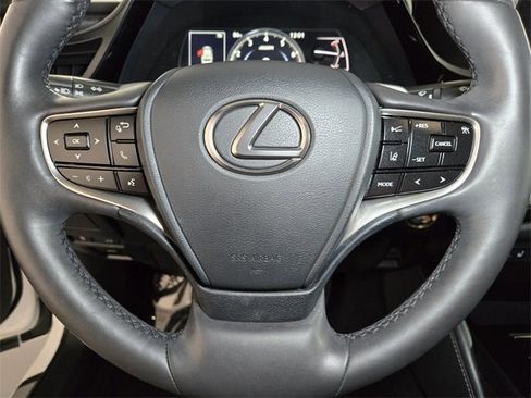 Certified 2023 Lexus ES 350 w/ Premium Package image 30