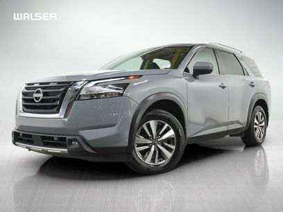Used 2023 Nissan Pathfinder SL