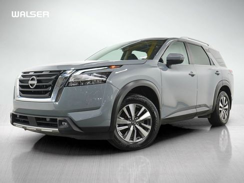 Used 2023 Nissan Pathfinder SL AWD/4WD image 1