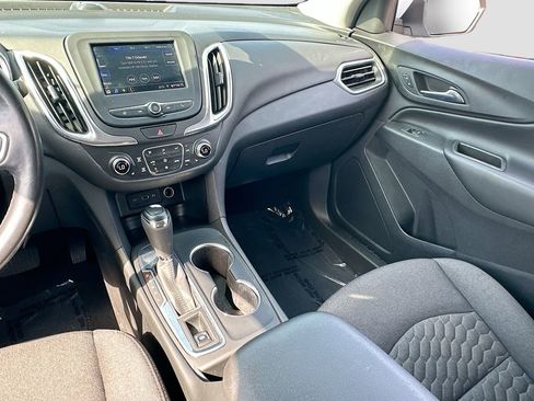 Used 2020 Chevrolet Equinox LT FWD image 19