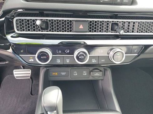 Used 2025 Honda Civic Sport image 30