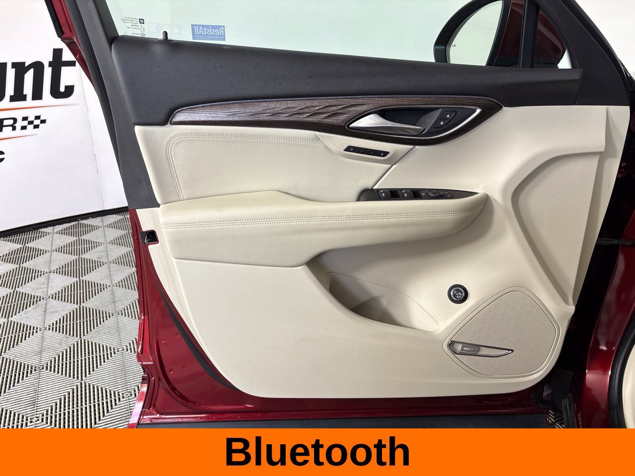 Used 2021 Buick Envision Avenir w/ Technology Package II AWD/4WD image 11